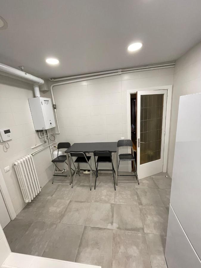Nuevo Balmes Habitaciones Barcelona Exteriör bild